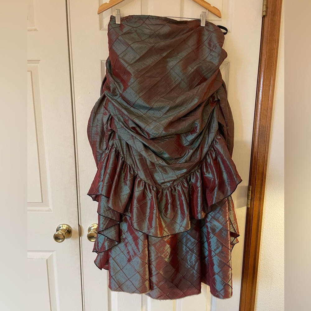 Damsel in this Dress DitD swoon and ruffle skirt in pintuck taffeta